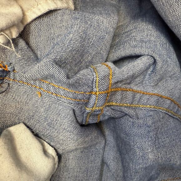 True Religion Jeans Women's 31 (12) Blue Tapered Leg Stained High Rise Fit - Picture 11 of 16